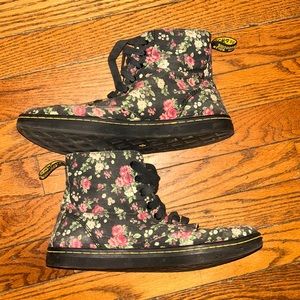 Dr. Marten Air Walker